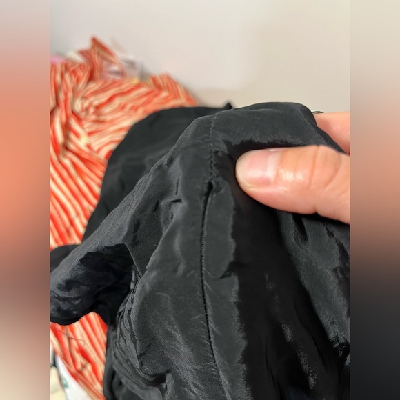 Cutout Plunging Maxi Dress
Farm Rio - Picture 14 of 14